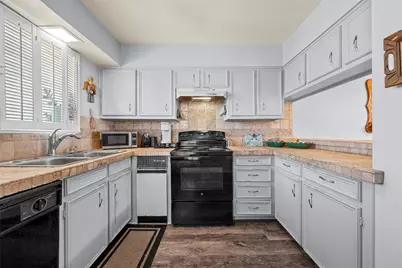 2905 Lake Shore Drive #204, Waco, TX 76708 - Photo 10