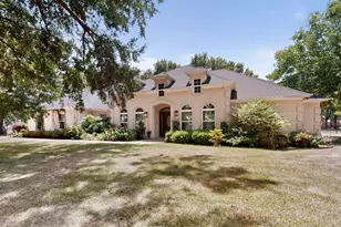 108 Cape Shore Dr, Mabank, TX 75143 - Photo 1
