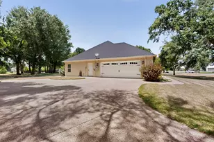 108 Cape Shore Dr, Mabank, TX 75143 - Photo 36