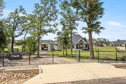 628 Winkler Way, Springtown, TX 76082 - Photo 32
