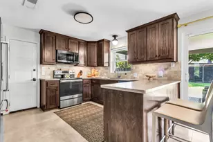 10206 Sherbrook Ln, Dallas, TX 75229 - Photo 10