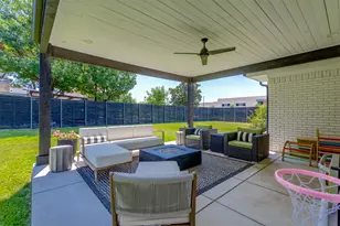 10206 Sherbrook Ln, Dallas, TX 75229 - Photo 28