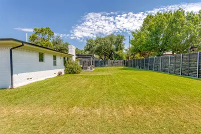 10206 Sherbrook Lane, Dallas, TX 75229 - Photo 32