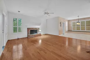 1300 Yellowstone Ln, Carrollton, TX 75006 - Photo 16