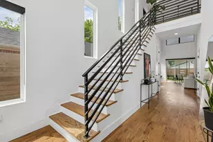 1717 McBroom St, Dallas, TX 75212 - Photo 2