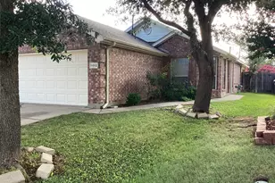 11912 Porcupine Dr, Fort Worth, TX 76244 - Photo 2