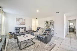 336 Dry Cyn Wy, Fort Worth, TX 76052 - Photo 8