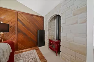 600 Mountain Laurel Ln, Bedford, TX 76021 - Photo 8