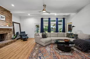 8839 Kingsley Rd, Dallas, TX 75231 - Photo 4