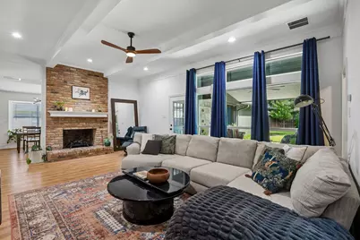 8839 Kingsley Road, Dallas, TX 75231 - Photo 2