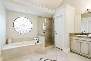 1000 Wiltshire Dr, Carrollton, TX 75007 - Photo 20