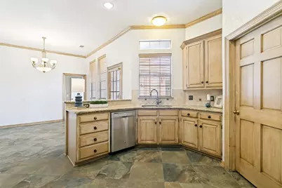 1000 Wiltshire Drive, Carrollton, TX 75007 - Photo 12