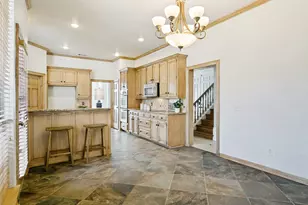 1000 Wiltshire Dr, Carrollton, TX 75007 - Photo 10