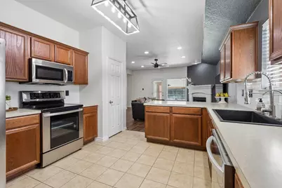 616 Steerman Court, Saginaw, TX 76179 - Photo 12
