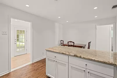 2725 Wayside Avenue, Fort Worth, TX 76110 - Photo 12