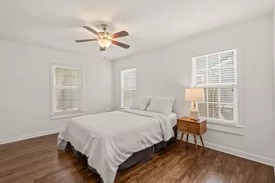 2725 Wayside Avenue, Fort Worth, TX 76110 - Photo 16