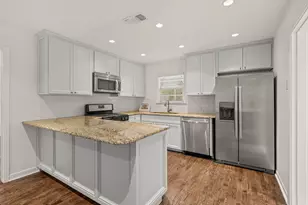 2725 Wayside Ave, Fort Worth, TX 76110 - Photo 1