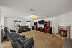 2305 Avalon Creek Way, McKinney, TX 75071 - Photo 6