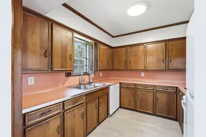 13328 Southview Lane, Dallas, TX 75240 - Photo 10