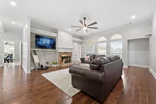 1010 Westgate Dr, Farmersville, TX 75442 - Photo 4