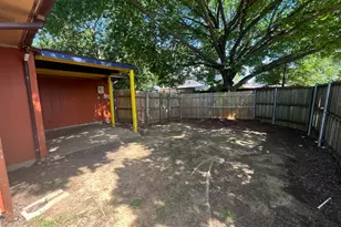 10204 Oak Terrace Cir, Dallas, TX 75227 - Photo 4