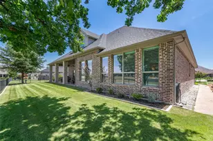 2021 Turnbury Ct, Granbury, TX 76048 - Photo 36