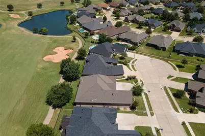 2021 Turnbury Court, Granbury, TX 76048 - Photo 40