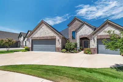 2021 Turnbury Court, Granbury, TX 76048 - Photo 2