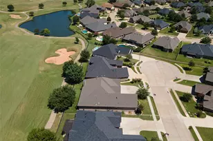 2021 Turnbury Ct, Granbury, TX 76048 - Photo 40