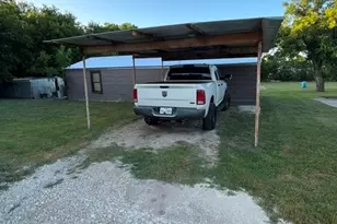1308 N Mesquite Street N, Goldthwaite, TX 76844 - Photo 30