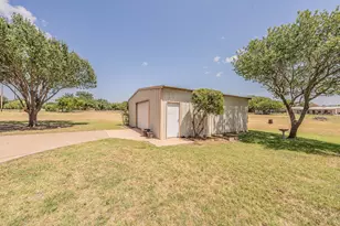 2305 Floyd Hampton Rd, Crowley, TX 76036 - Photo 32