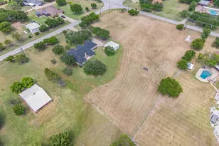 2305 Floyd Hampton Rd, Crowley, TX 76036 - Photo 40