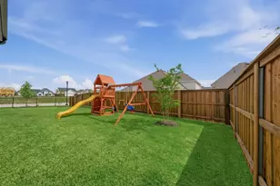 2113 Heather Hls Dr, Fort Worth, TX 76008 - Photo 22