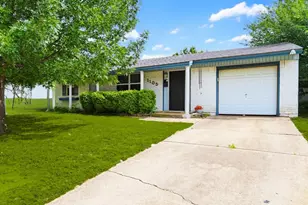 1105 Glenn Dr, Euless, TX 76039 - Photo 1