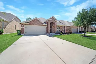 2920 Colorado Dr, Little Elm, TX 75068 - Photo 2
