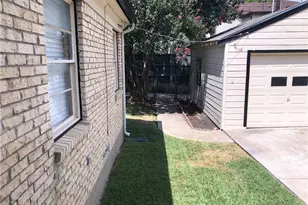 6215 Kenwood Ave, Dallas, TX 75214 - Photo 26