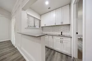 8857 Flint Falls Dr, Dallas, TX 75243 - Photo 18
