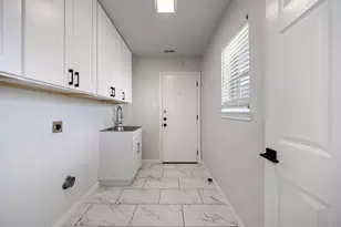 8557 Flint Falls Dr, Dallas, TX 75243 - Photo 20