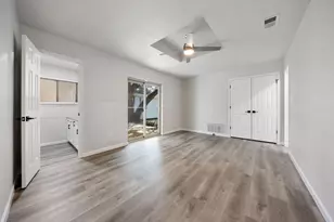 8557 Flint Falls Dr, Dallas, TX 75243 - Photo 26