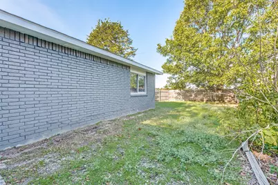 8507 Baumgarten Drive, Dallas, TX 75228 - Photo 22