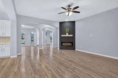308 Hardeman Boulevard, Justin, TX 76247 - Photo 8