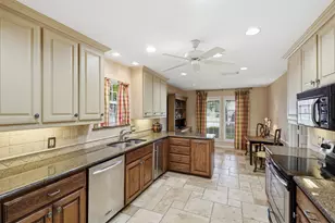 907 Hemphill Dr, Cleburne, TX 76033 - Photo 8