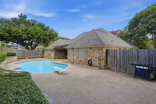 907 Hemphill Dr, Cleburne, TX 76033 - Photo 26