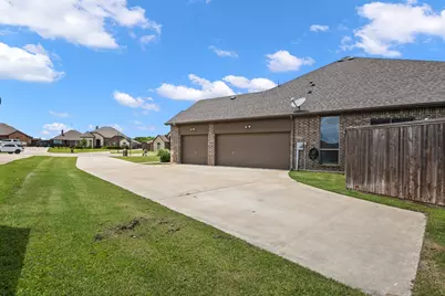413 Green Ct, Josephine, TX 75173 - Photo 2