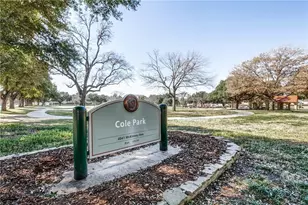 3215 Elizabeth St, Dallas, TX 75204 - Photo 8