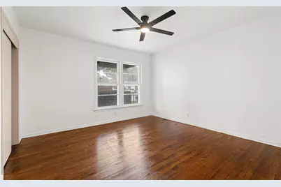 829 Yale Street, River Oaks, TX 76114 - Photo 8
