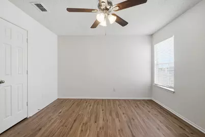 7840 Clover Leaf Drive, North Richland Hills, TX 76182 - Photo 34