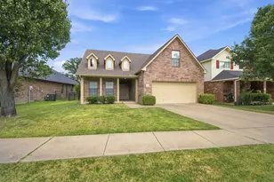 3009 Shoreline Dr, Burleson, TX 76028 - Photo 2