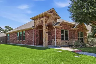 9024 Stewart St, Cross Roads, TX 76227 - Photo 4
