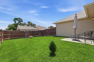 9024 Stewart St, Cross Roads, TX 76227 - Photo 32